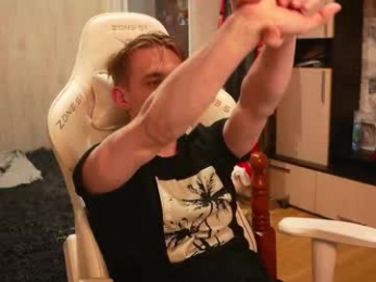 holiday_boys webcam model stream image