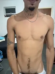 Magriim027 webcam model stream image