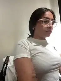 Alyha_Cortes webcam stripchat model stream image