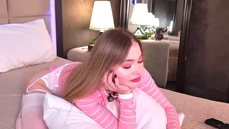 AriWild webcam model stream image