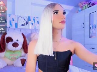 Monique Prince webcam model stream image