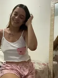 badgirlgigi webcam stripchat model stream image