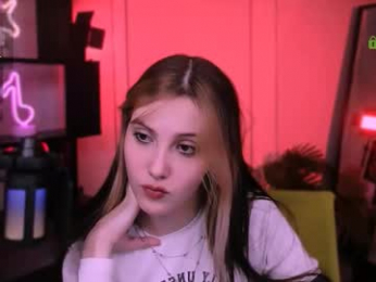 luna_tin webcam model stream image