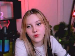 luna-tin webcam model stream image