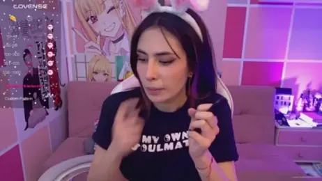 nini_love01 webcam model stream image