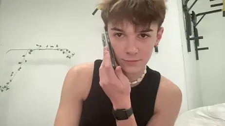 Milk_Guy webcam model stream image