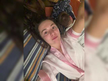 HelgaLeo webcam model stream image