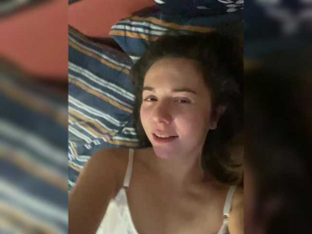 HelgaLeo webcam bongacams model stream image