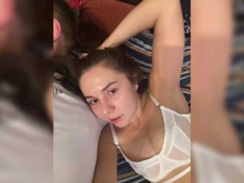 HelgaLeo webcam bongacams model stream image