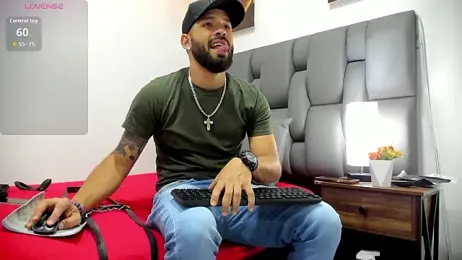 Thiagogomez webcam model stream image