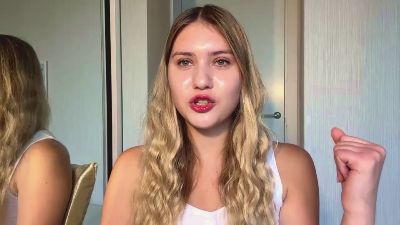 HalleyHinnen webcam model stream image