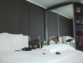 hefner_girl webcam model stream image