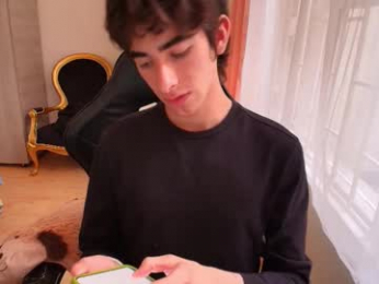 lucas_xo webcam model stream image