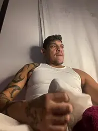 Tatuadomoreno23cm webcam stripchat model stream image