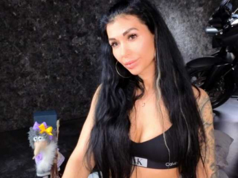 -BABAYAGA- webcam model stream image