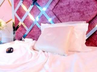 milfisabella webcam model stream image