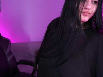 NanaDaizy webcam model stream image