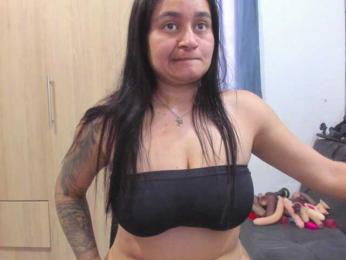 andreitatrujillo webcam bongacams model stream image