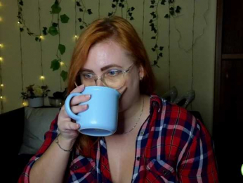 Aliciaredluv webcam model stream image