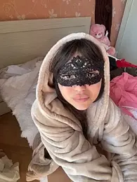 SilkyMira webcam model stream image