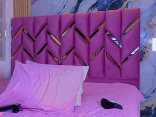 littleissues webcam model stream image