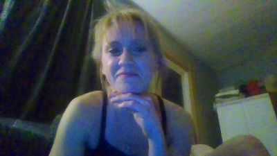 1Petite_blonde webcam model stream image