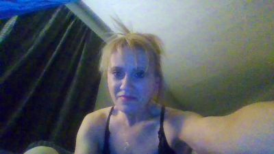 1Petite_blonde webcam model stream image