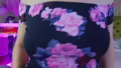 LadyTouch4u webcam cam4 model stream image