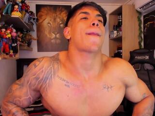 William Dracko webcam model stream image