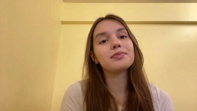 MadelinePinley webcam model stream image
