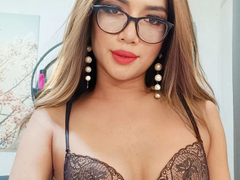 ThinaMoree webcam model stream image