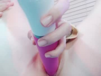 thin33 webcam model stream image