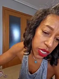 Goldenlace webcam model stream image