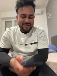 Rodrigopraba webcam model stream image