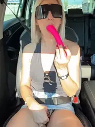 HOTLadyluna webcam model stream image