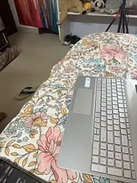 White_Truffel webcam model stream image