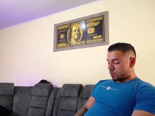 Jeremy Lowe webcam model stream image