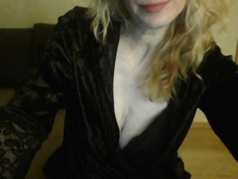 NatashaNannette webcam model stream image