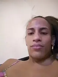 AlexaWarner webcam model stream image