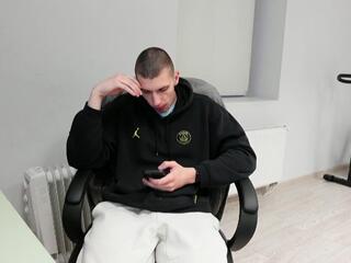 Ryan Dozer webcam model stream image