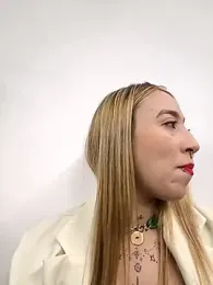 MollyCruz webcam model stream image