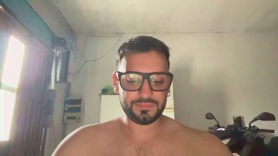 chrisvo2 webcam model stream image