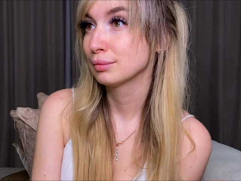 matreshka_ webcam model stream image