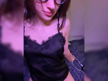 Nysaa webcam model stream image