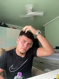 gorka_dom webcam model stream image