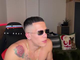 Duncan Collins webcam model stream image