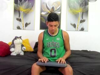 Raymond Connor webcam model stream image