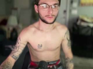 youngkubenski215 webcam camsoda model stream image