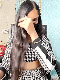 Parinaaz18 webcam model stream image