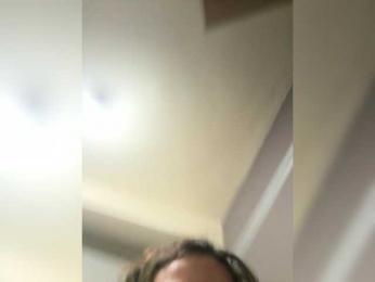 Luciavencono webcam model stream image